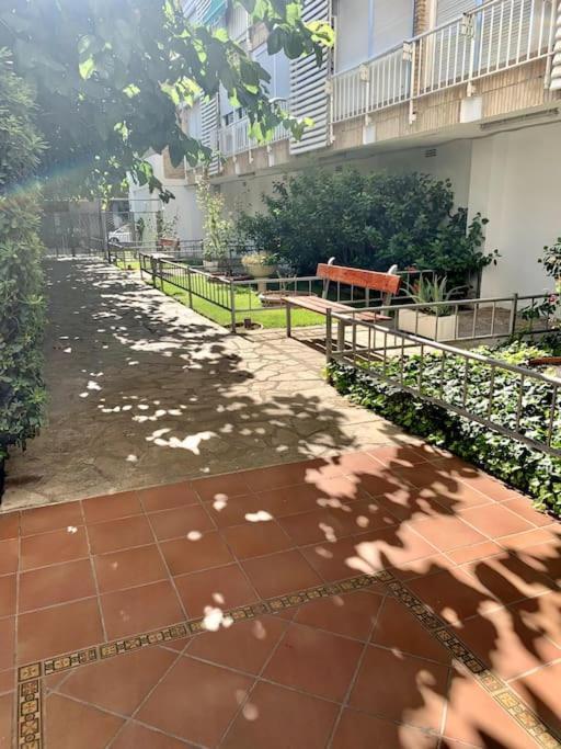 Apartamento Bouquet Dream La Pineda Exterior foto